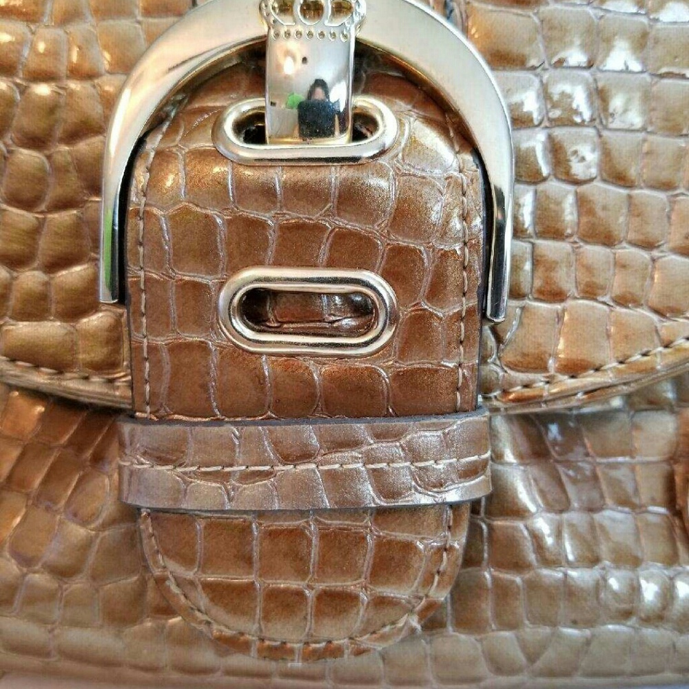 Handbag - Picture 3 of 4